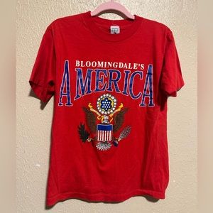 Vintage Bloomingdale’s American T-Shirt Size‎ Medium